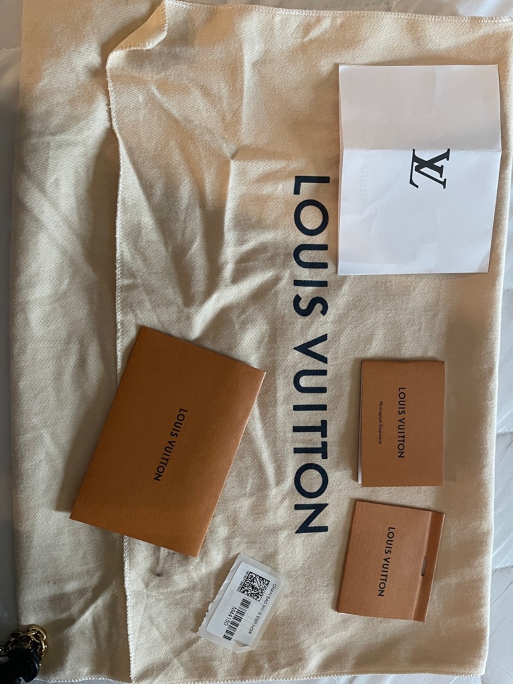 Louis Vuitton Black Monogram Gold-Chain Shoulder Bag - Picture 7 of 10